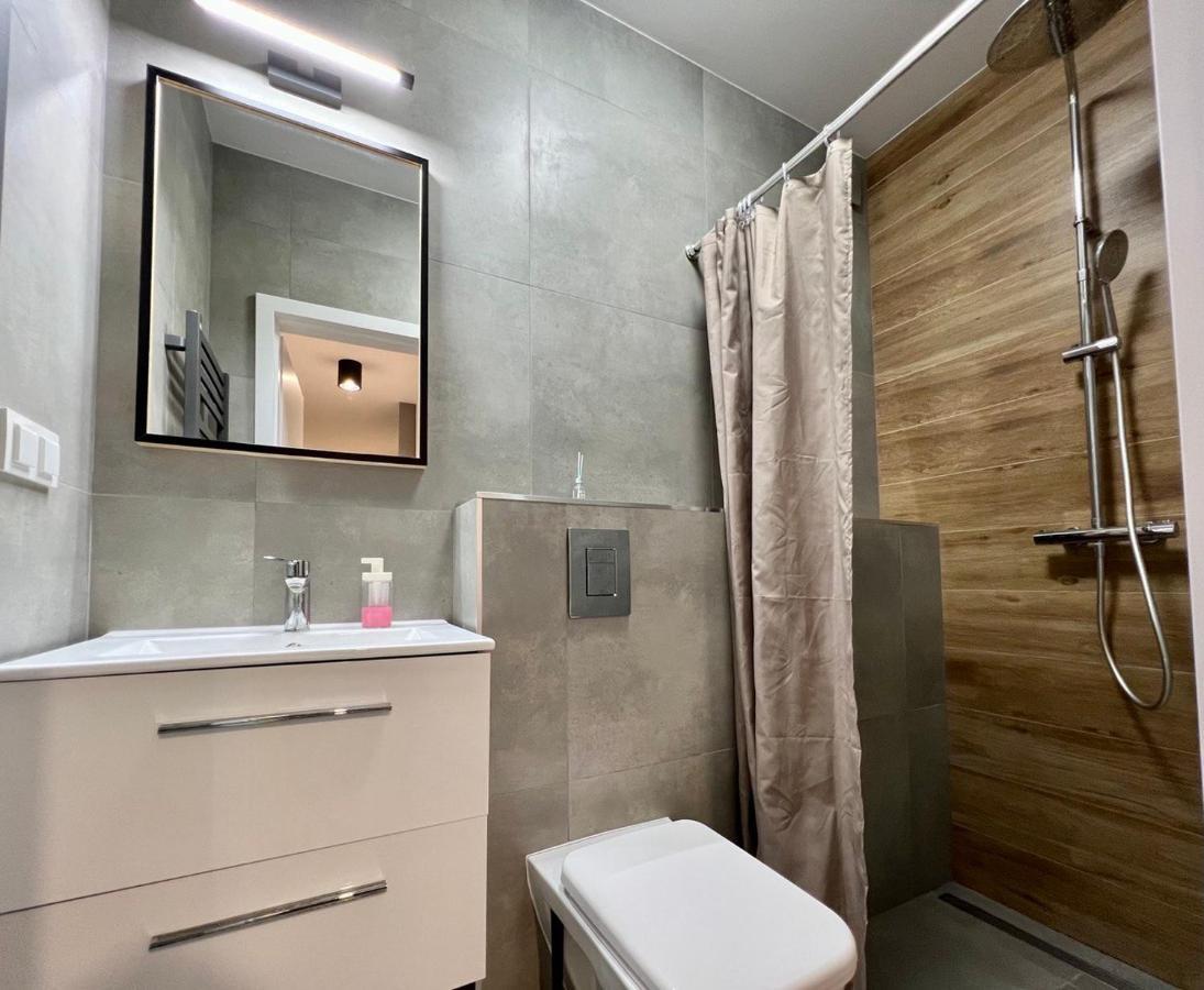 K22 Large Family Apart Komputerowa 华沙 外观 照片